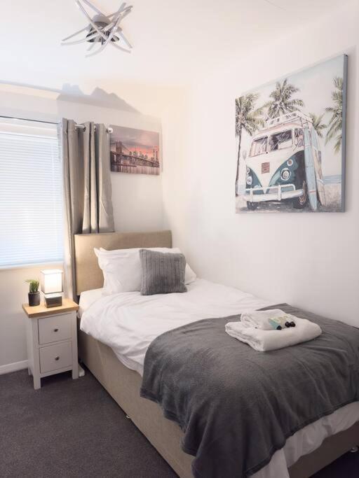 Immaculate 5 Bedroom House ロッキンガム エクステリア 写真