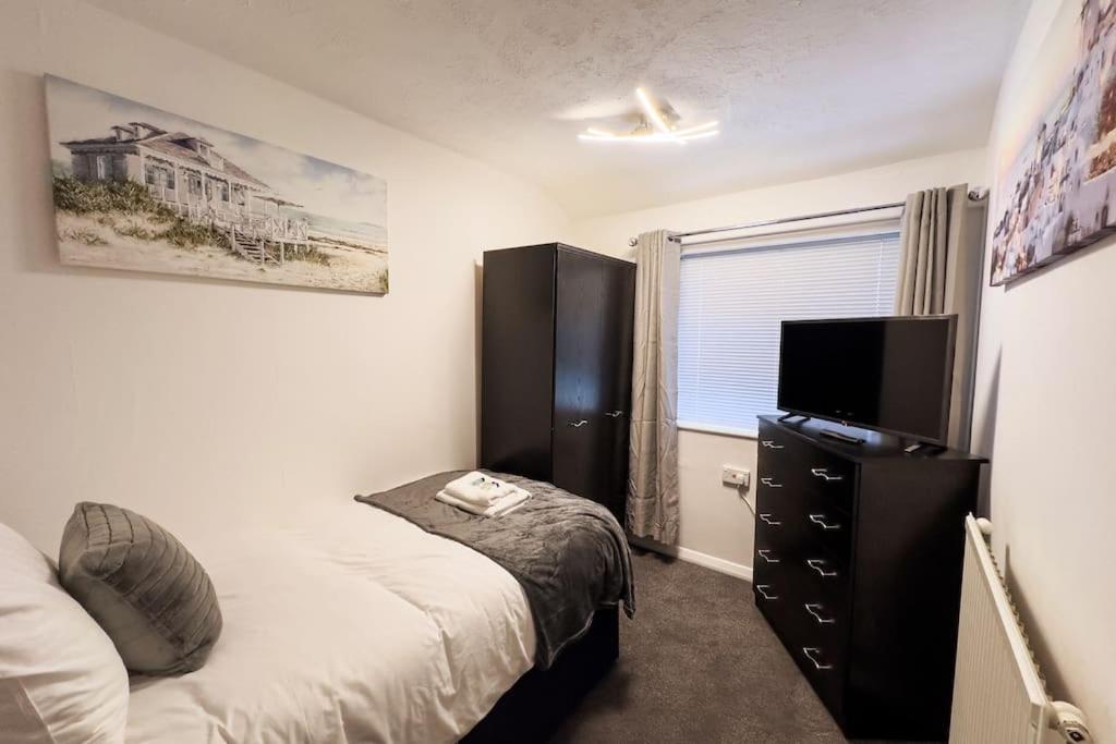 Immaculate 5 Bedroom House ロッキンガム エクステリア 写真